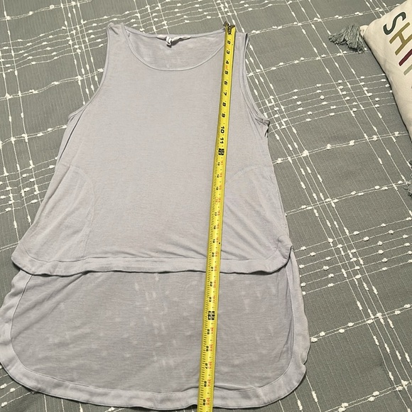 BCBGeneration pearl blue tank top with long back size S - Picture 6 of 9